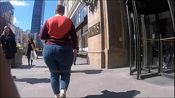 Incredible Candid Pear PAWG Wide Booty